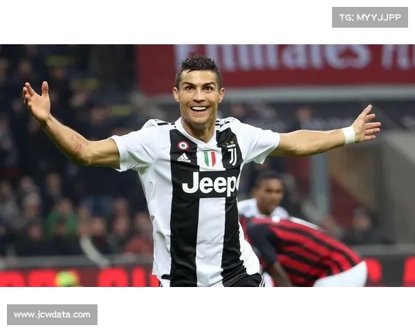 阿隆索下课后现身利物浦，帅位更迭传闻再起